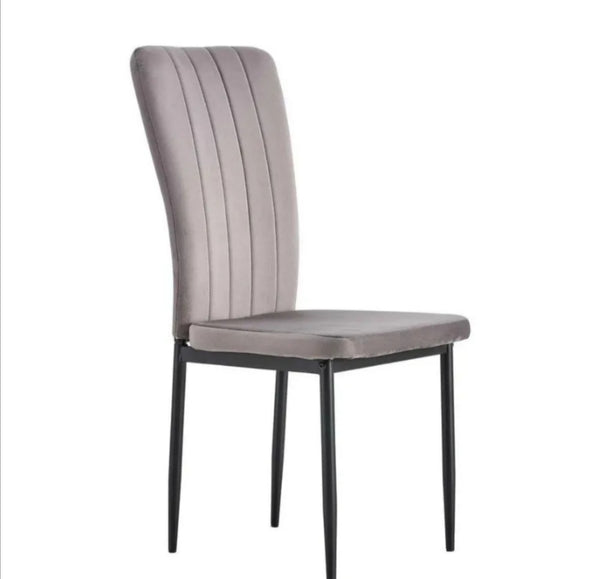 Chaise Pony