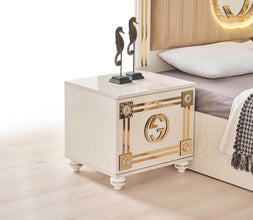 Chambre à coucher CAC Gugi Gold – Élégance et confort luxueux